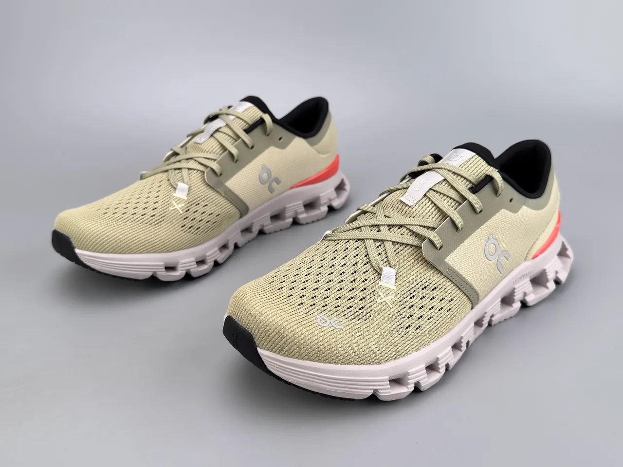 On Cloudmonster Beige Coral أحذية جري 7