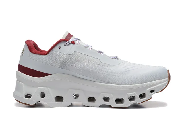 On Cloudmonster Blanc Bordeaux Doré Chaussures de course 4