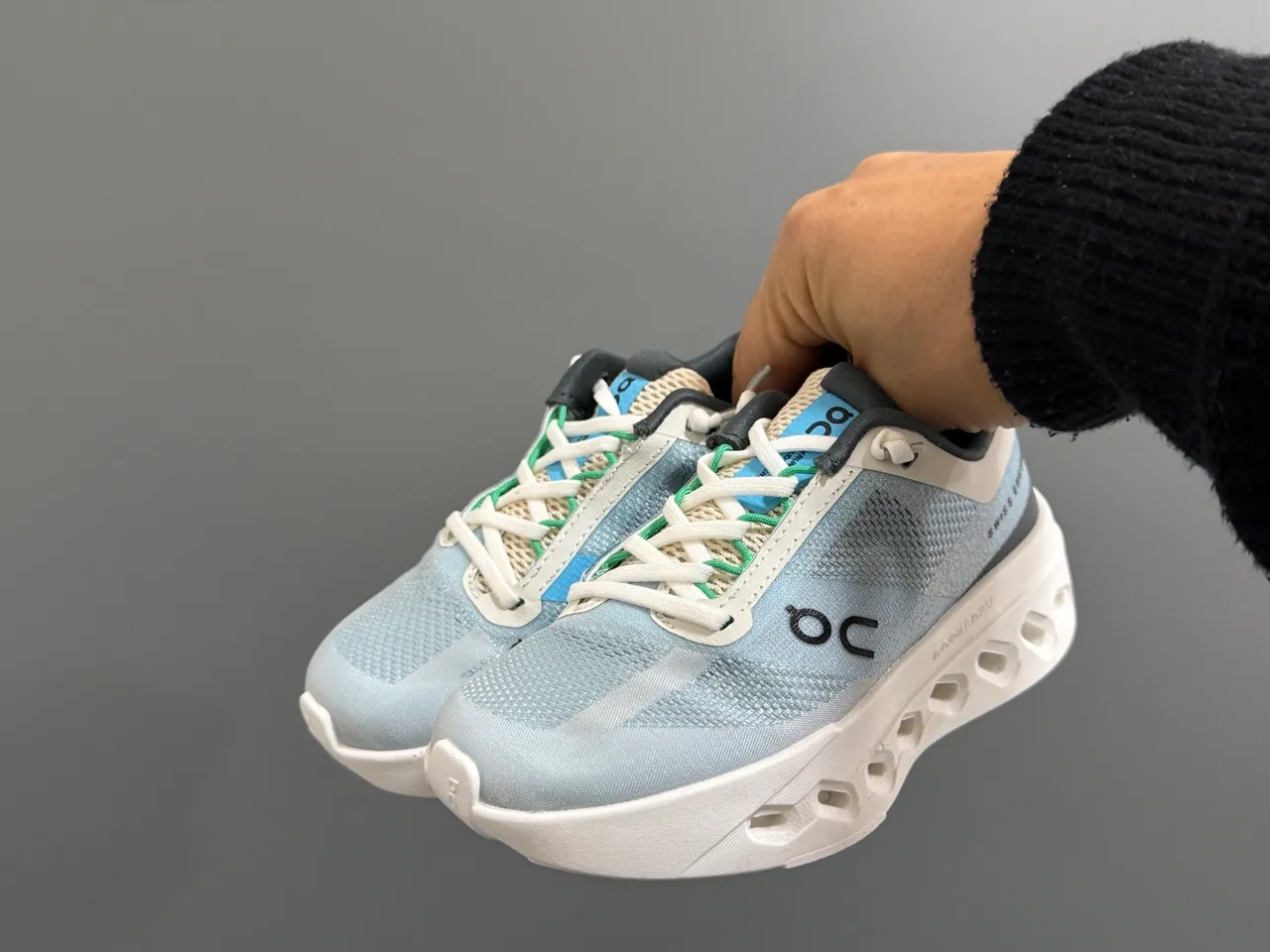 On Gray White Low-Top Lace-Up Running Shoes 11