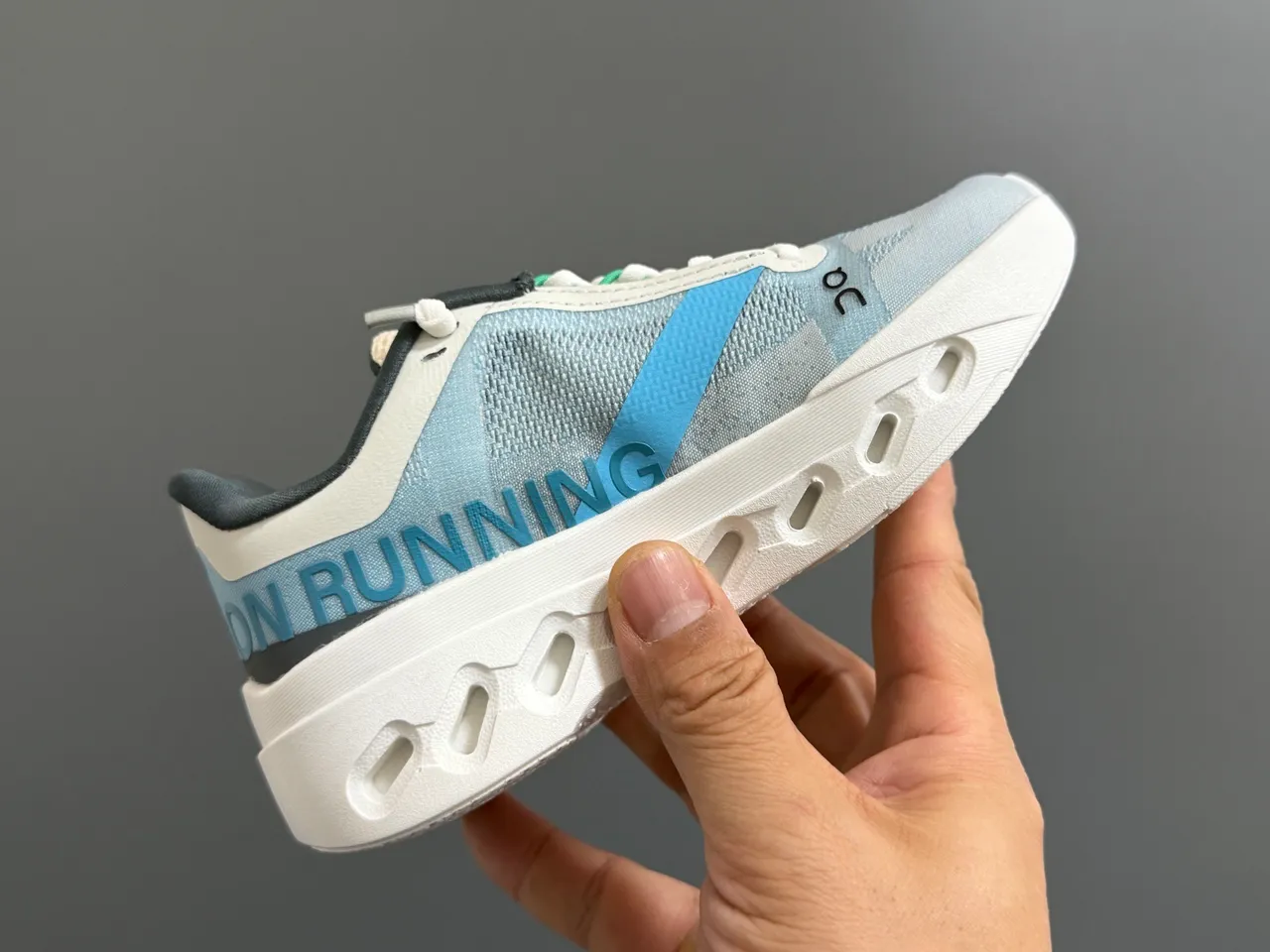 On Gray White Low-Top Lace-Up Running Shoes 13