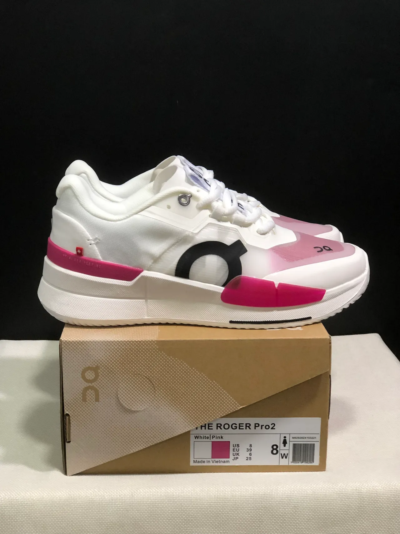 On The Roger Pro2 Chaussures de course blanches roses 2