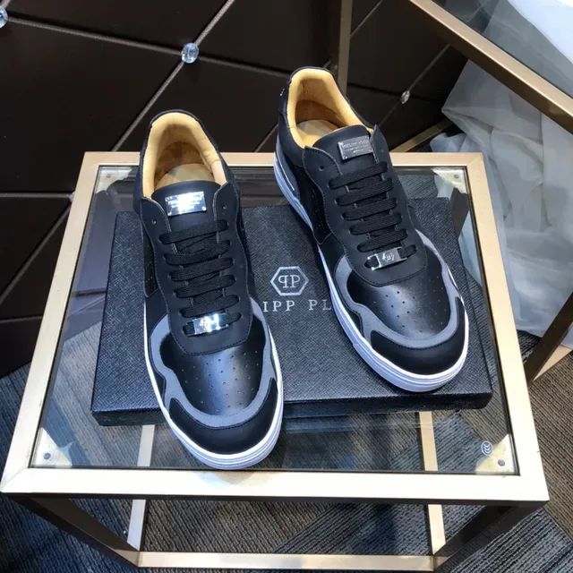 Philipp Plein Sneakers Lifestyle Noires et Grises Perforées Low-Top 5