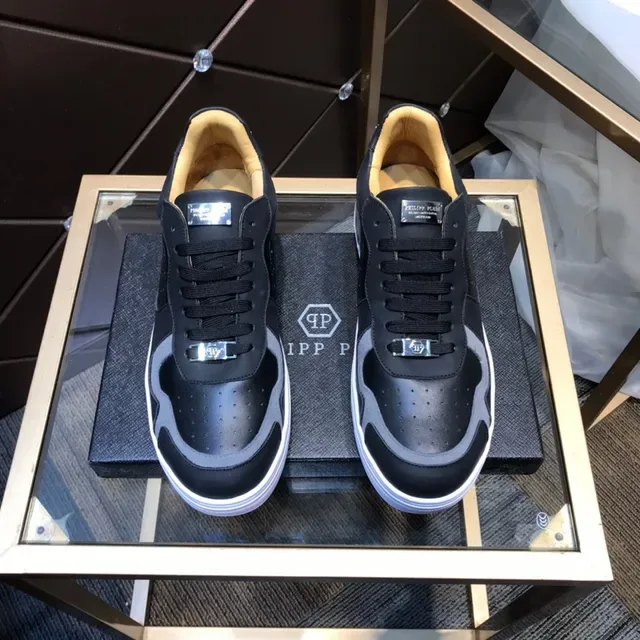 Philipp Plein Sneakers Lifestyle Noires et Grises Perforées Low-Top 8