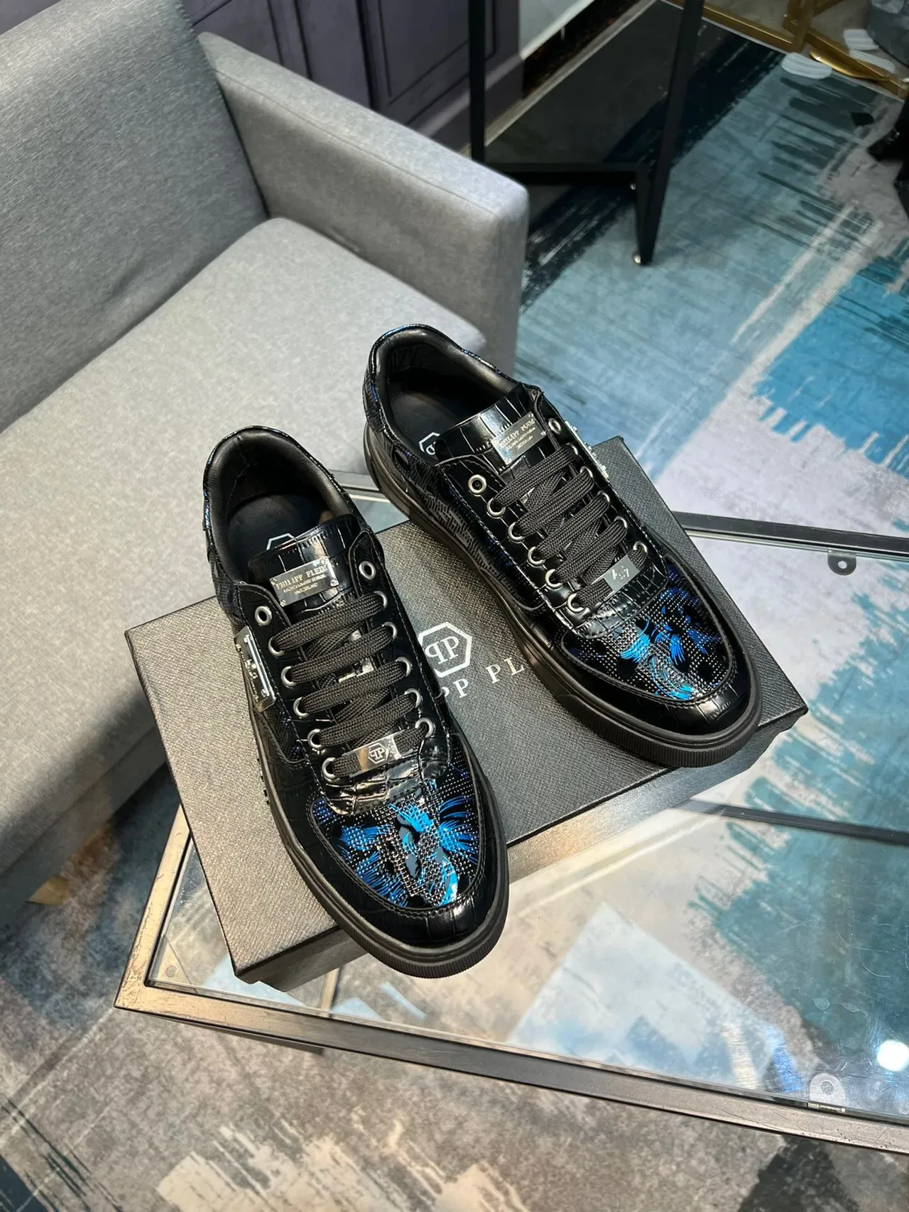 Philipp Plein काला नीला चमकदार पेटेंट प्रभाव ऊपरी फ्लोरल एम्ब्रॉयडरी पैटर्न लाइफस्टाइल स्नीकर 4