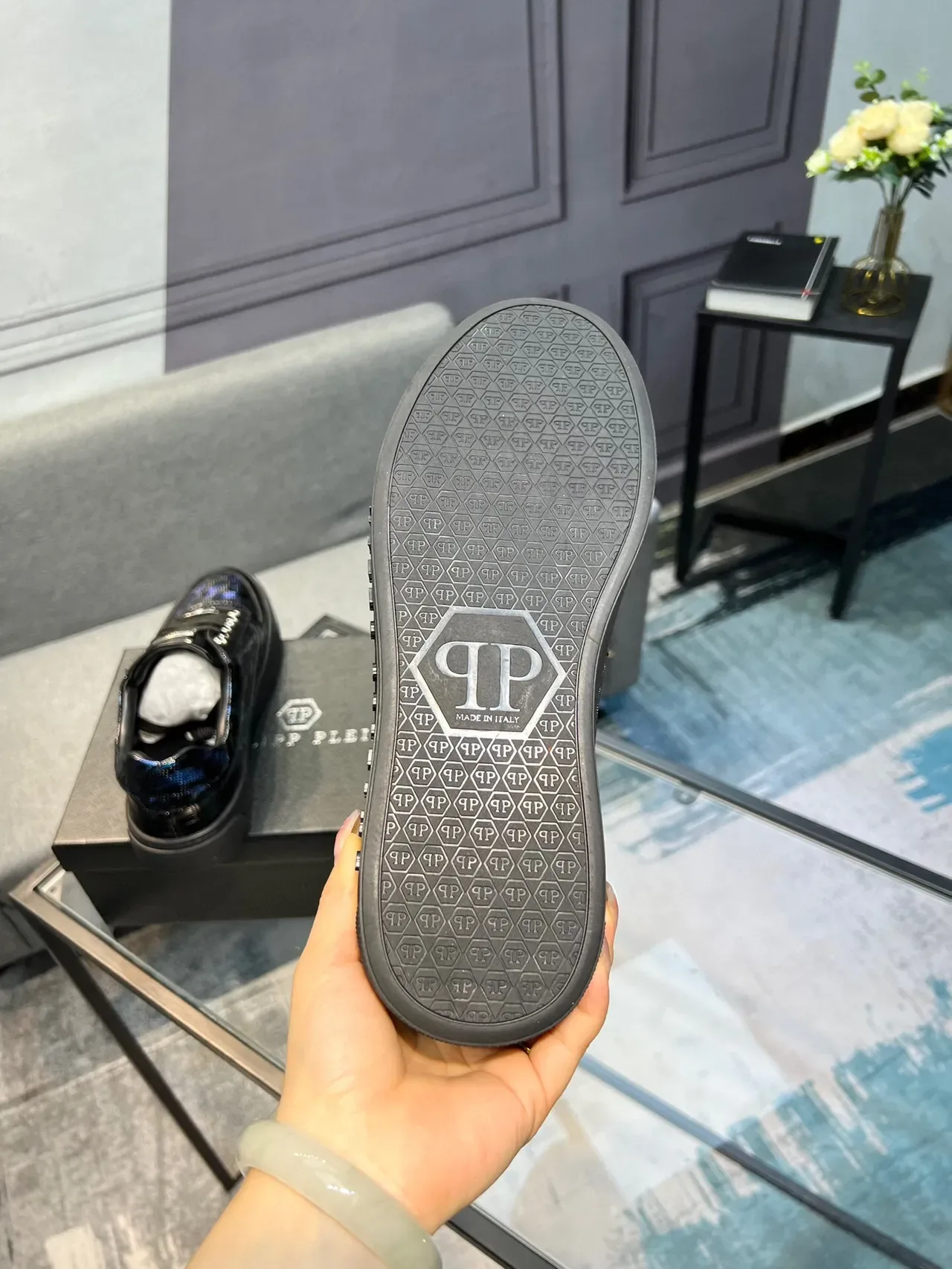 Philipp Plein काला नीला चमकदार पेटेंट प्रभाव ऊपरी फ्लोरल एम्ब्रॉयडरी पैटर्न लाइफस्टाइल स्नीकर 6