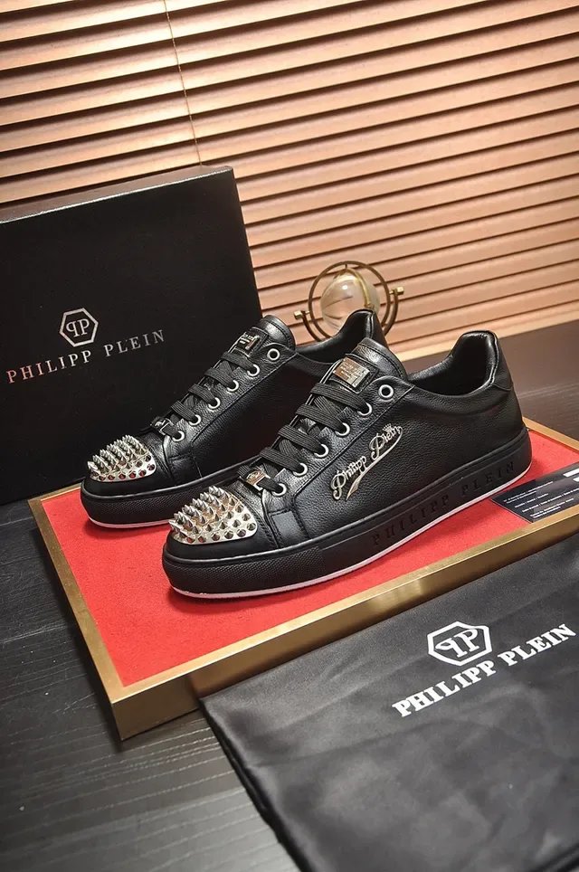 Philipp Plein سنيكرز لايف ستايل أسود جلدي مدبب منصة 7