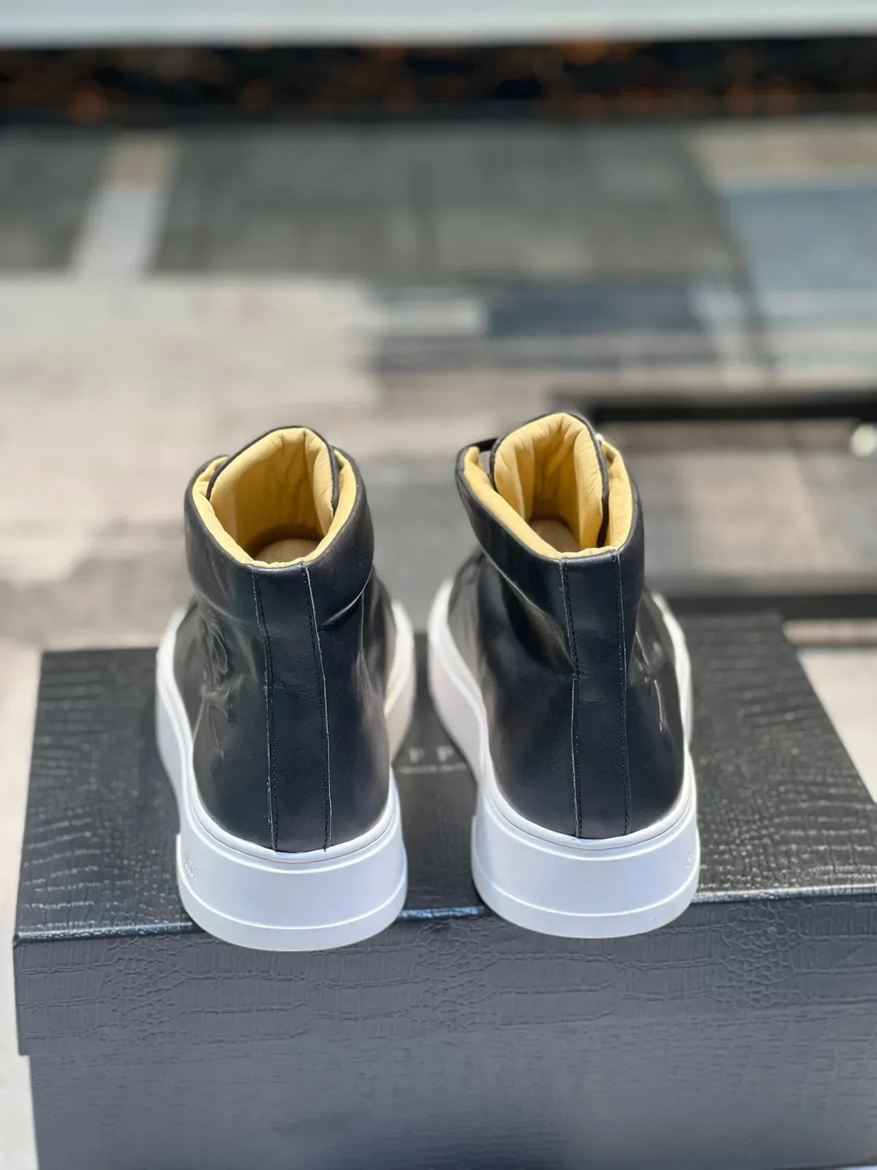Philipp Plein काला सफेद हाई टॉप चमड़ी ऊपरी जीवनशैली स्नीकर्स 2