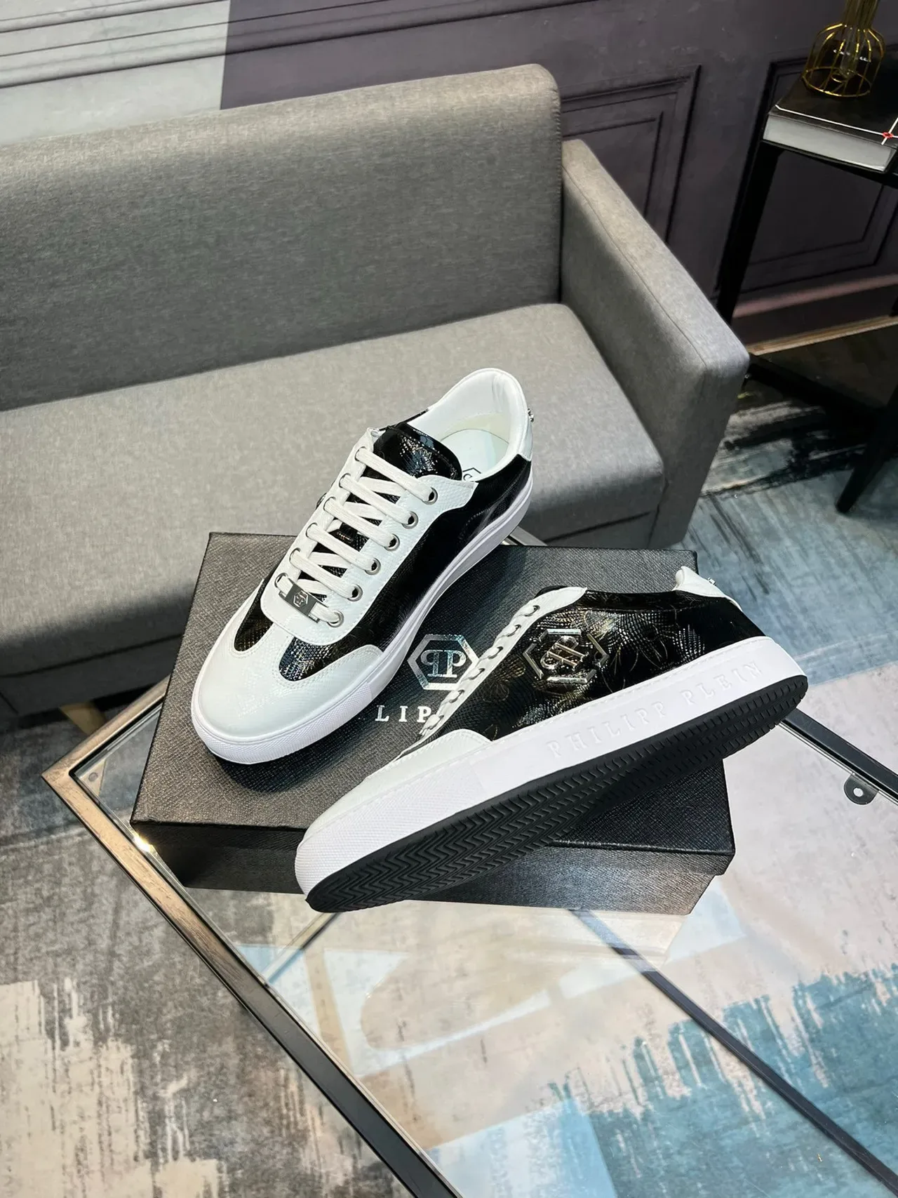 Philipp Plein Negro Blanco Cuero Texturizado Parte Superior Paneles de Contraste Zapatillas Lifestyle 4