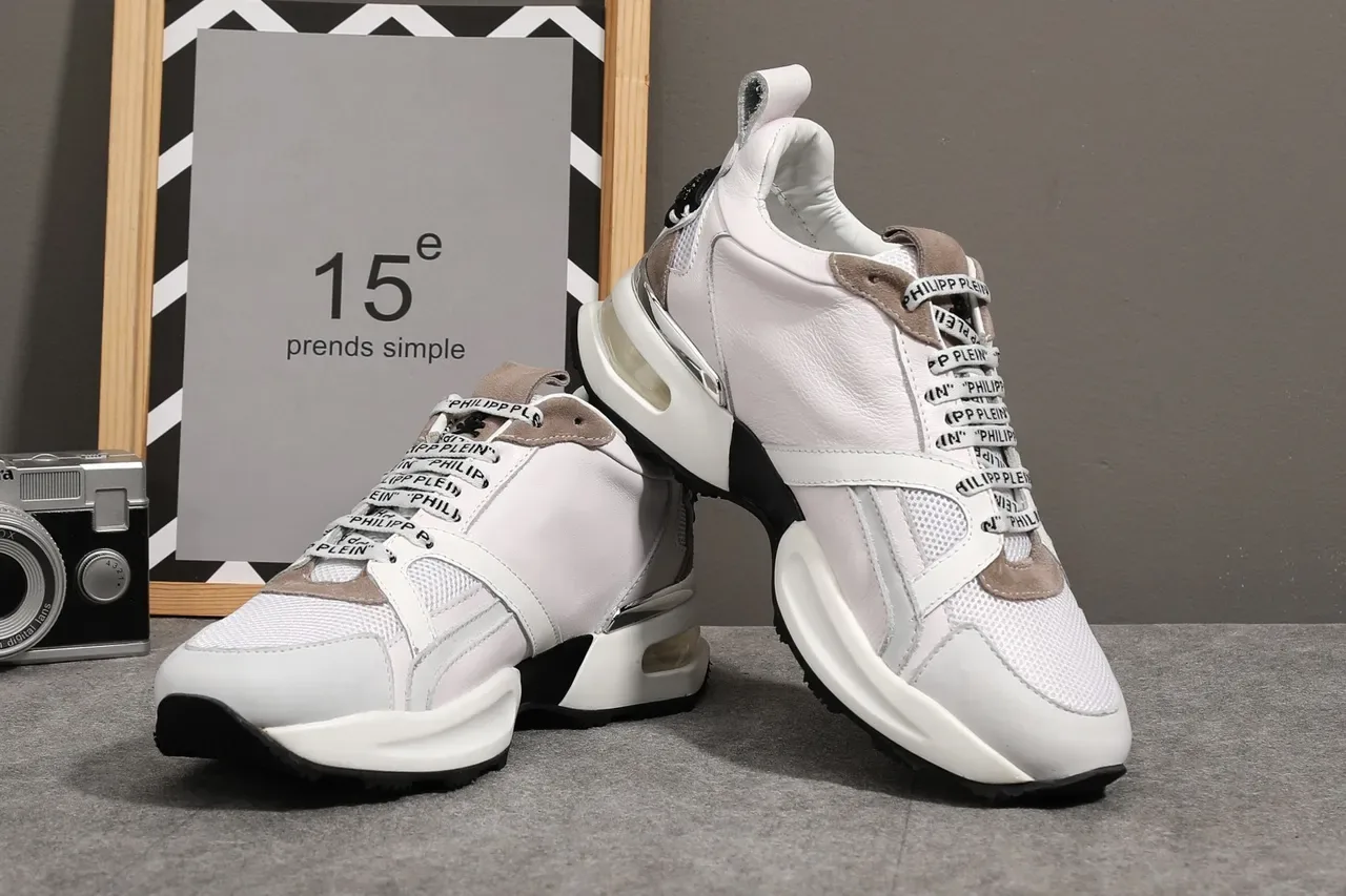 Philipp Plein Sneakers Lifestyle Blanc Beige Cuir Et Maille Supérieure Avec Overlays En Daim 3
