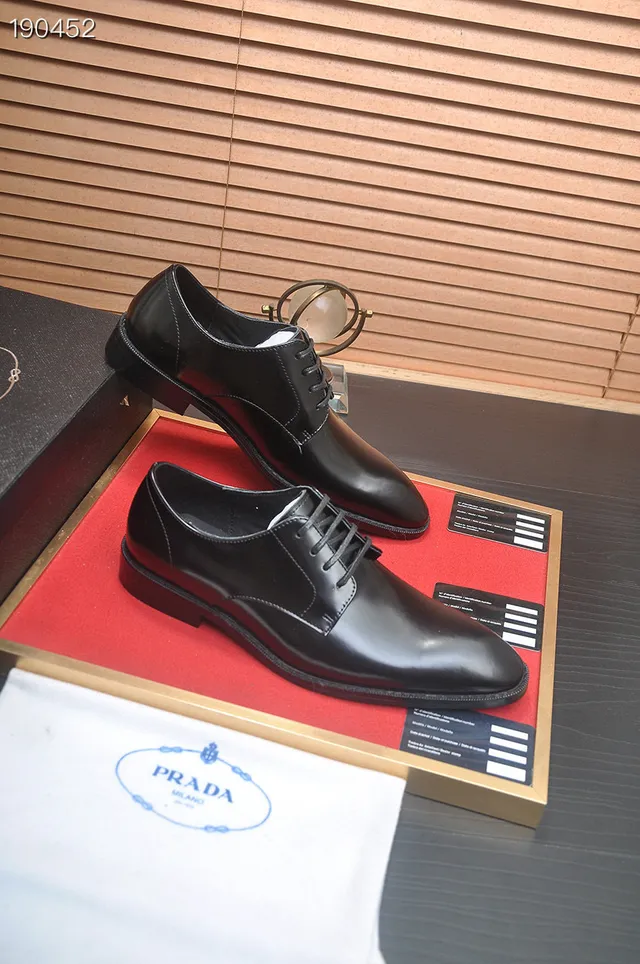 Prada Zapatos Oxford Negro Pulido de Punta Redonda 6