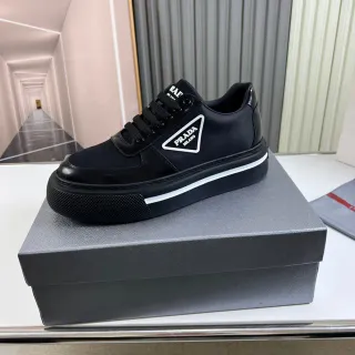 Prada Cloudbust حذاء رياضي أسود منصة نمط حياة