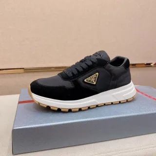 Prada Cloudbust 黑色麂皮和尼龙生活方式运动鞋