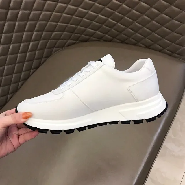 Prada Cloudbust أبيض أسود Low-Top جلد صناعي أحذية رياضية نمط حياة 3