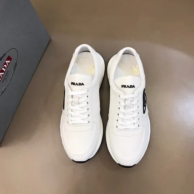 Prada Cloudbust أبيض أسود Low-Top جلد صناعي أحذية رياضية نمط حياة 4