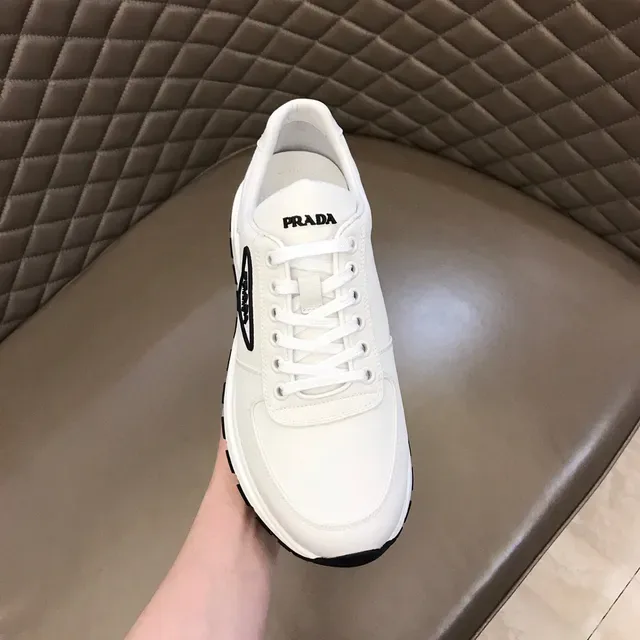 Prada Cloudbust أبيض أسود Low-Top جلد صناعي أحذية رياضية نمط حياة 5