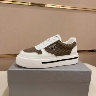 Prada Cloudbust 白色棕色平台鞋底 针织纺织覆盖 生活方式运动鞋