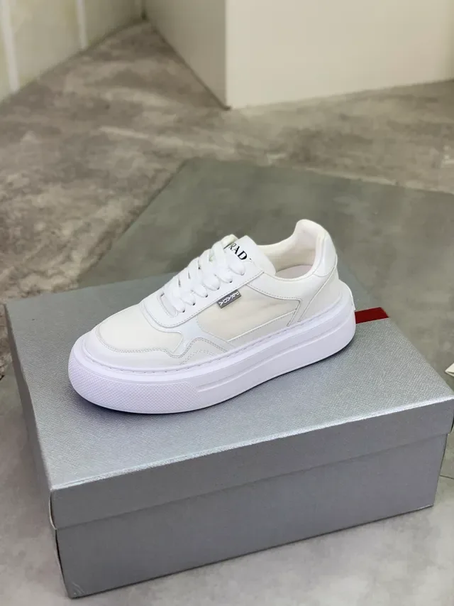 Prada Cloudbust Blanc Lifestyle Baskets 4