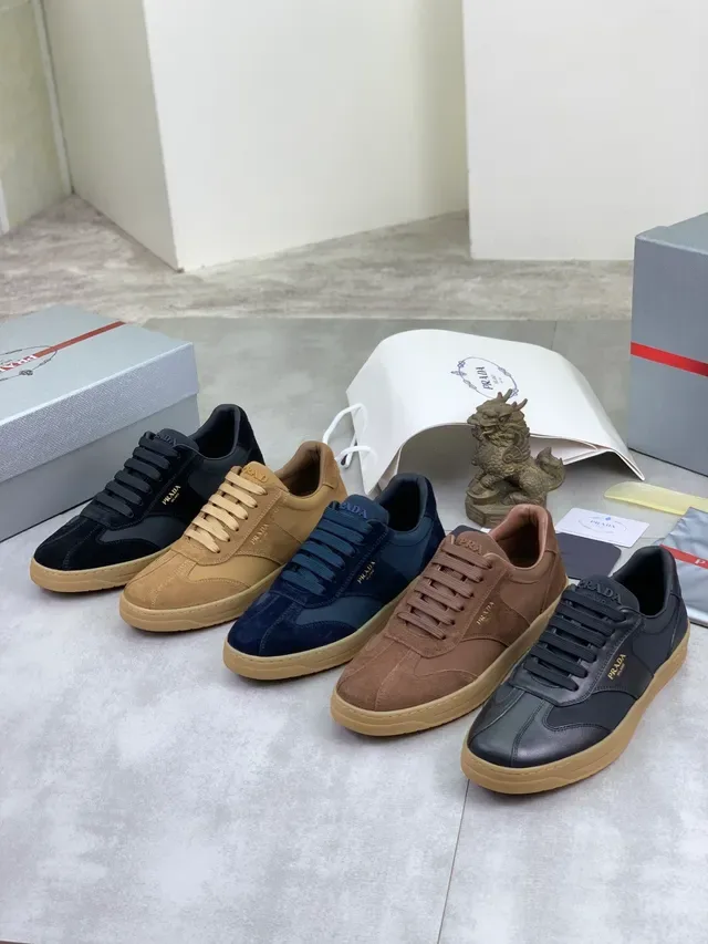 Prada Sneakers Lifestyle Navy Suede et Synthétique Low-Top 2