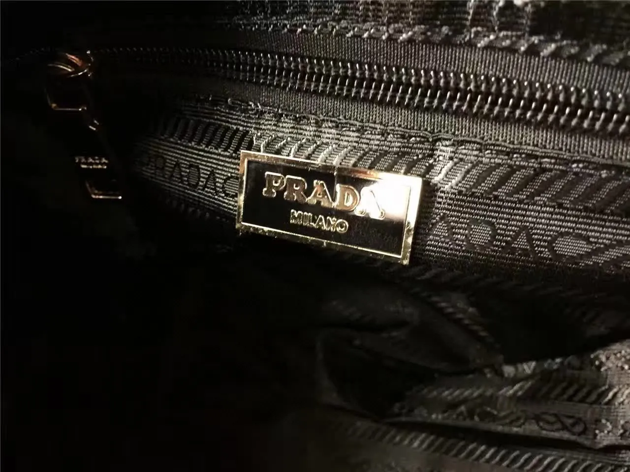 Prada Teddy Bear কালো নাইলন টোট ব্যাগ 2