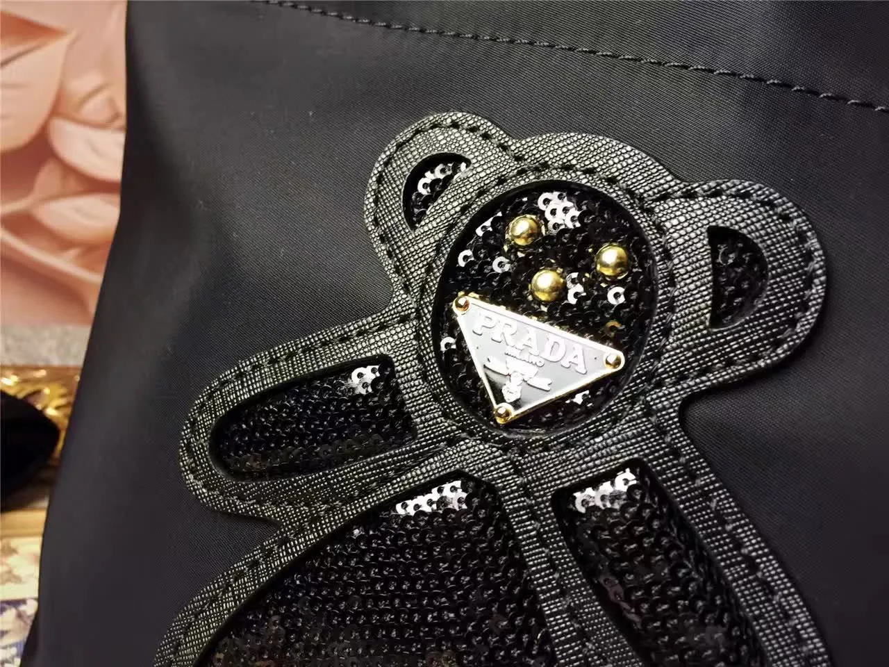 Prada Teddy Bear কালো নাইলন টোট ব্যাগ 5