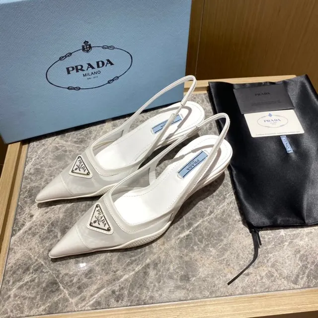 Prada blanco transparente punta de aguja Slingback Pump 9