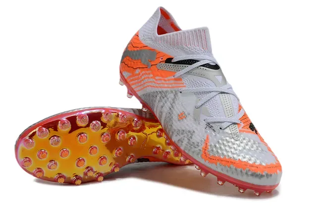 Puma Future Z नारंगी चांदी नीट कॉलर सिंथेटिक टेक्स्चर्ड ऊपरी आर्टिफिशियल ग्रास फुटबॉल जूते 2