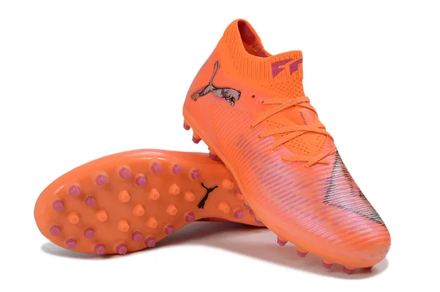 Puma Sapatos de futebol de grama artificial laranja rosa com sobreposição sintética no antepé, gola de malha ribeteada, corte alto 4