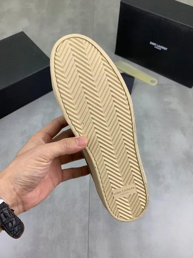 Saint Laurent आर्मी ग्रीन व्हाइट कैनवास एंड चमड़ा पैनल कंस्ट्रक्शन हैंडराइटन-स्टाइल ब्रांडिंग लाइफस्टाइल स्नीकर 2