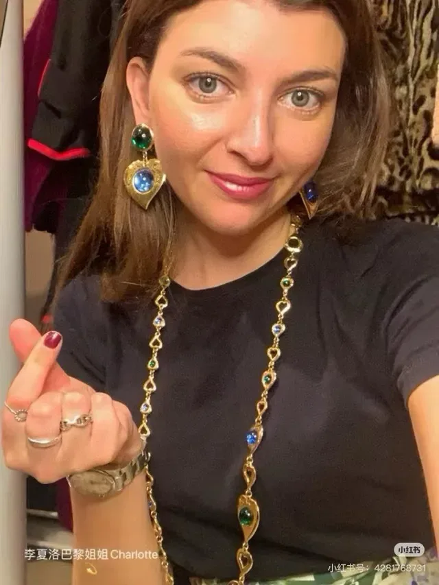 Saint Laurent Cœur Aretes Forma Corazón Oro Azul Metal 3