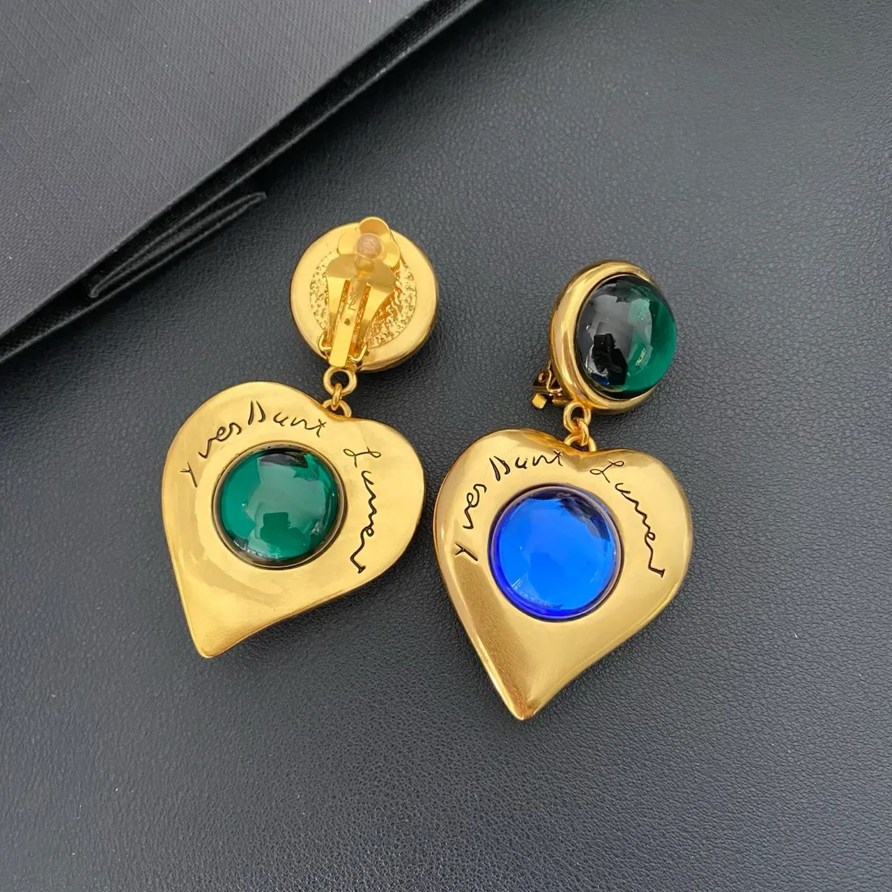 Saint Laurent Cœur Aretes Forma Corazón Oro Azul Metal 4