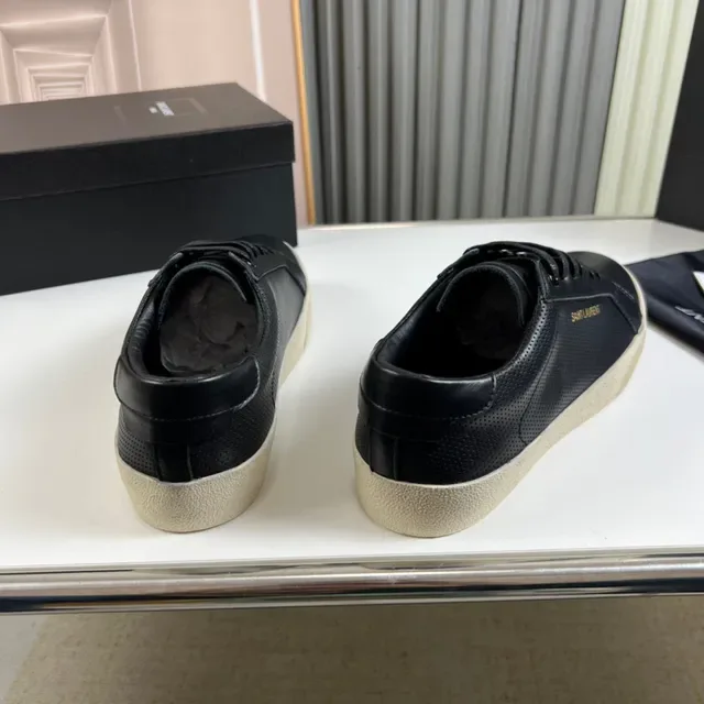 Saint Laurent Niki Black Beige পারফোরেটেড লেদার উপরের অংশ Gold Logo Branding লाइफस्टाइল স্নिकার্স 6