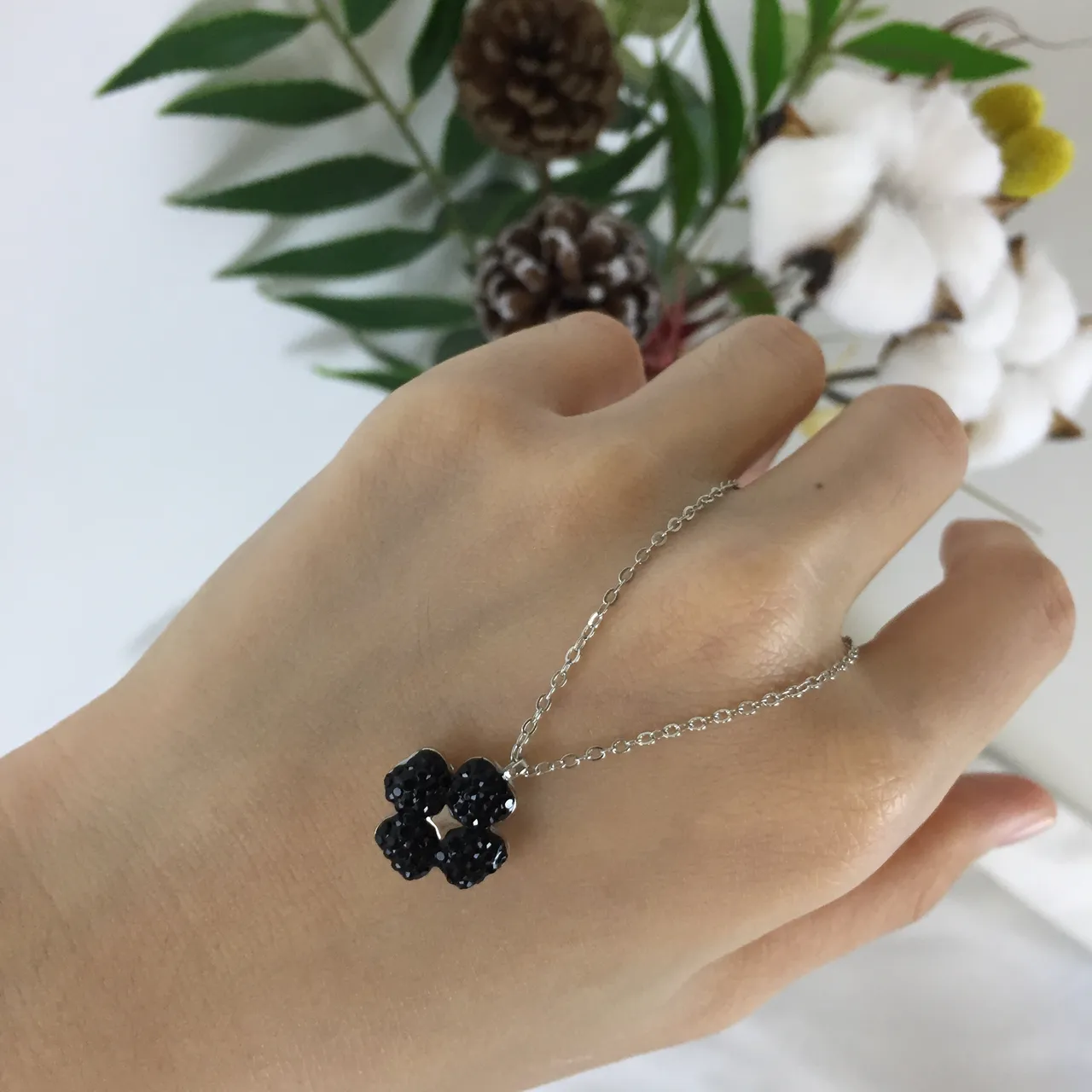 Swarovski Trébol de la Suerte Collar de Cristal Negro 2