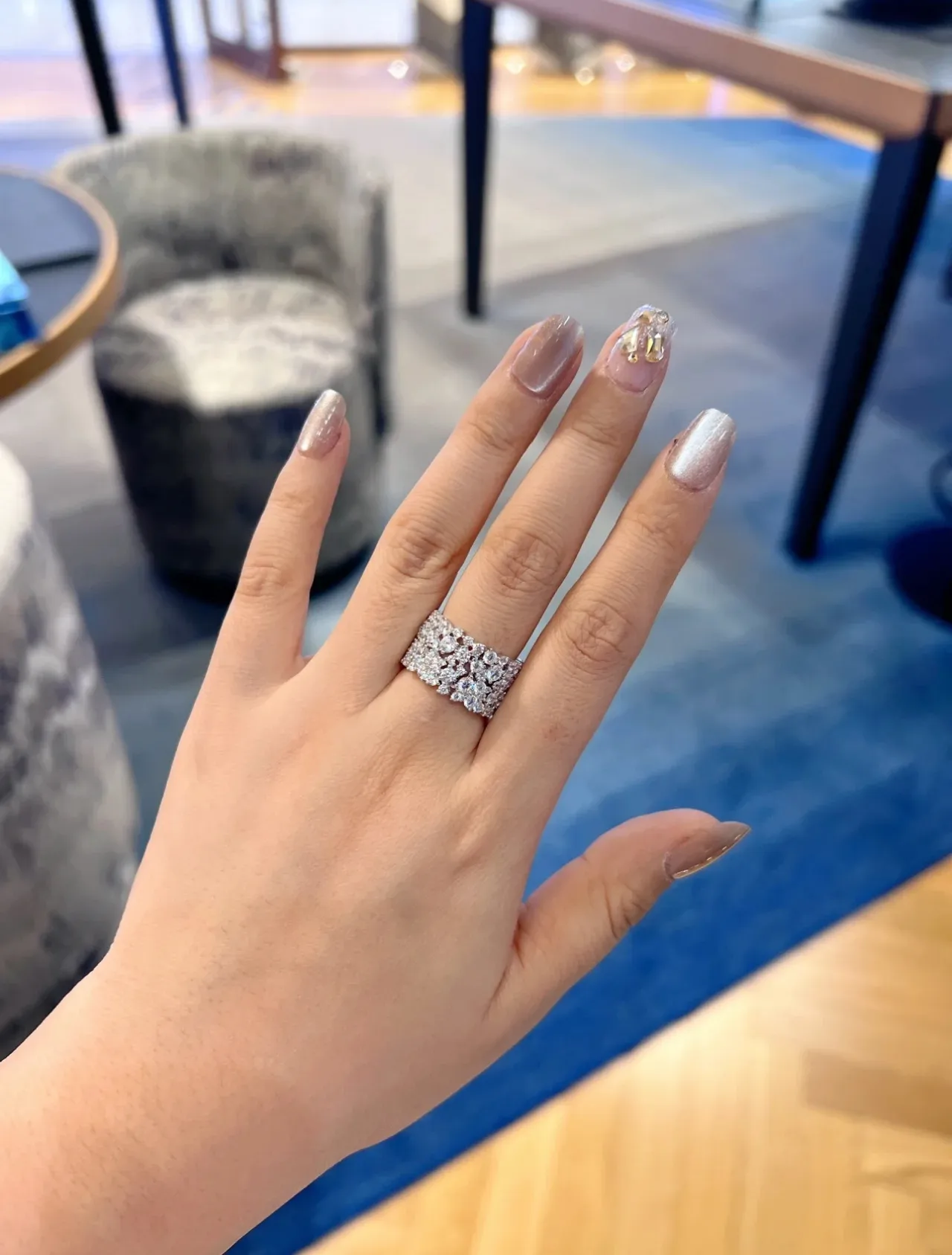 Tiffany & Co. 银色海军色 Pavé-Set 穹顶形戒指 4