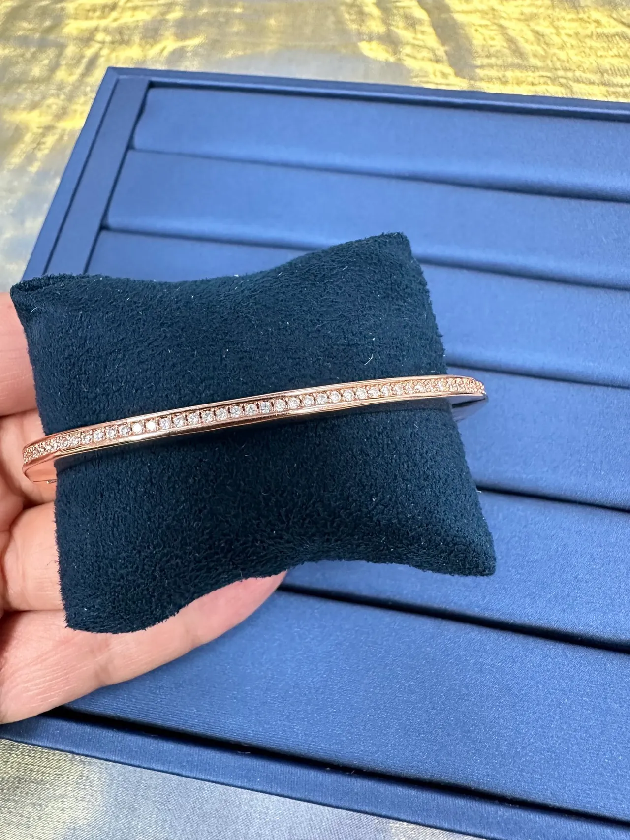 Tiffany & Co. सोना चाँदी हिंग्ड कंगन पावे डायमंड टॉप किनारा ब्रेसलेट 6
