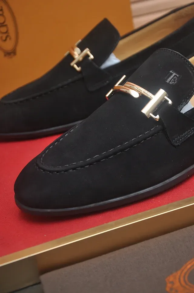 Tod's Double T काले चमड़े की लूफर जूते सुनहरी बकल 2