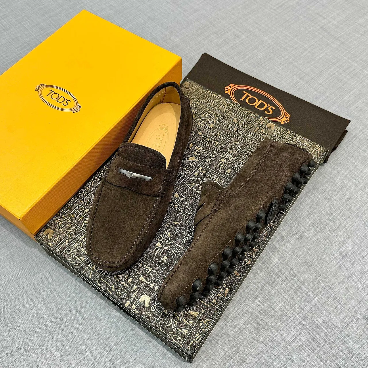 Tod's Gommino لؤفر بني سويد حزام بني لؤفر 2