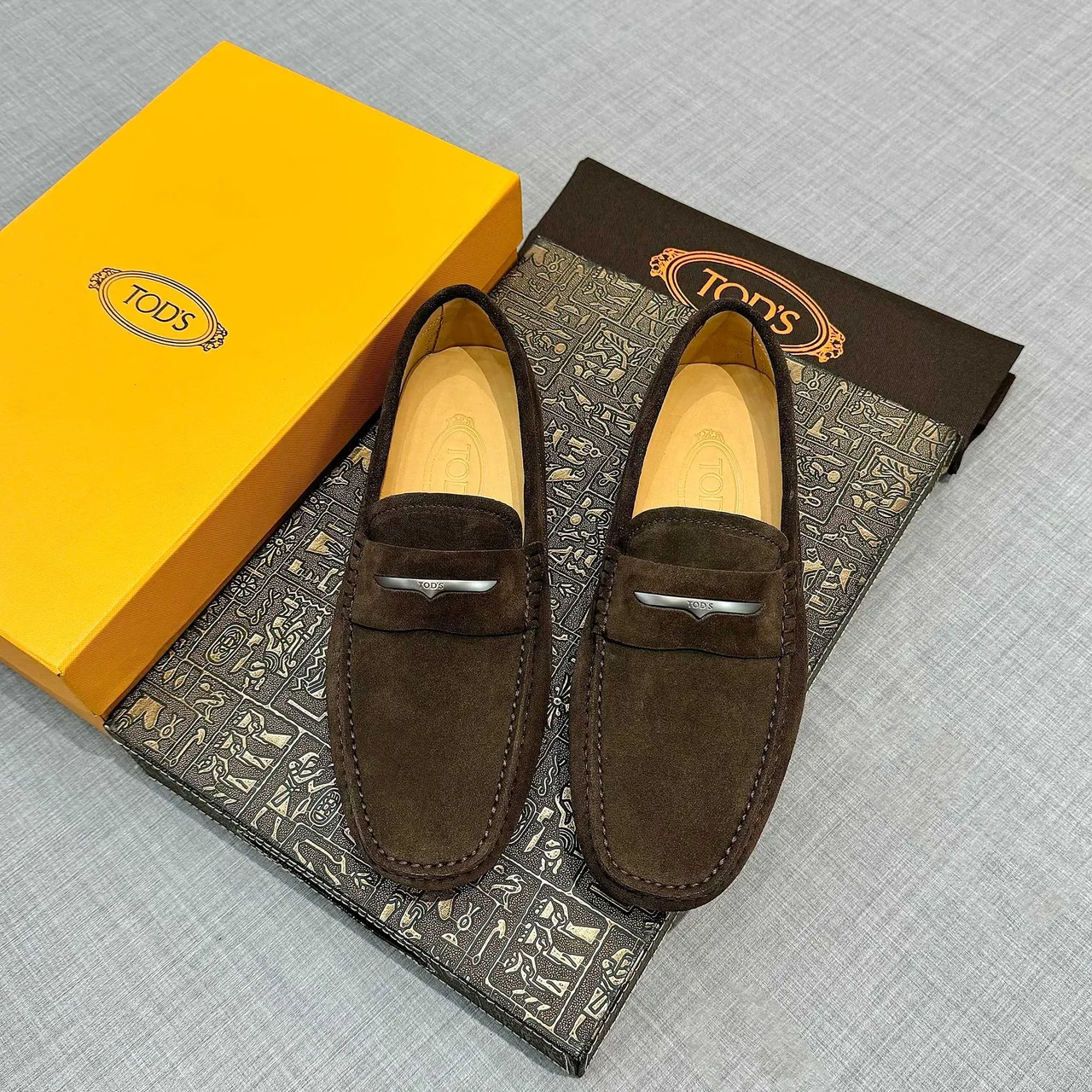 Tod's Gommino لؤفر بني سويد حزام بني لؤفر 6