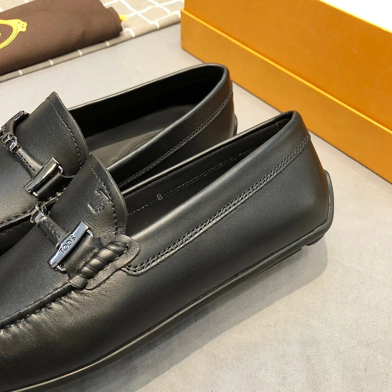Tod's Horsebit Loafer কালো চামড়ার স্লিপ-অন লোফার 6