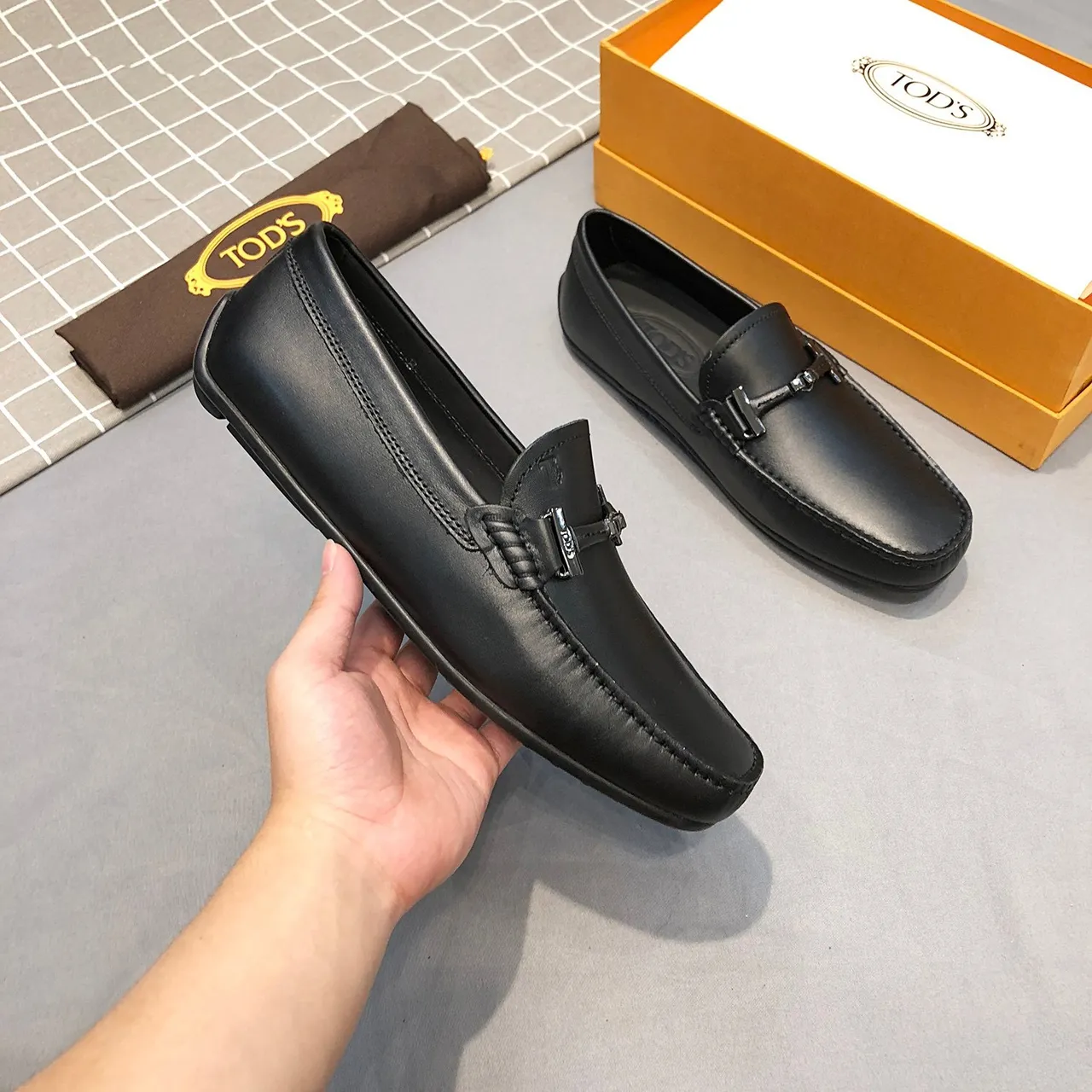 Tod's Horsebit Loafer কালো চামড়ার স্লিপ-অন লোফার 9