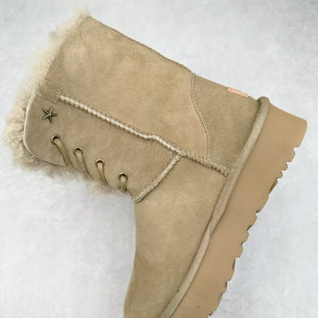 UGG 米棕色 麂皮鞋面 羊毛里 雪靴 7