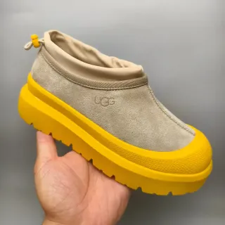UGG Beige Yellow Slip-On Platform Sole Lifestyle Sneakers