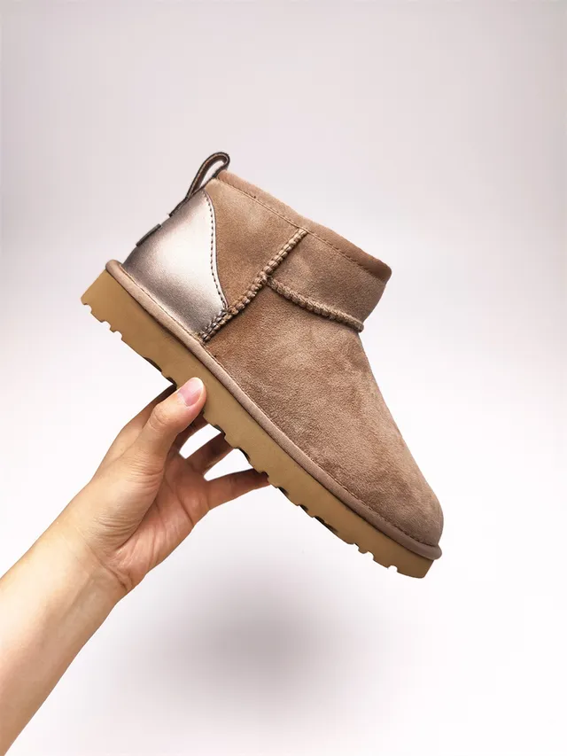 UGG 棕褐米色麂皮鞋面羊毛内里雪靴 6