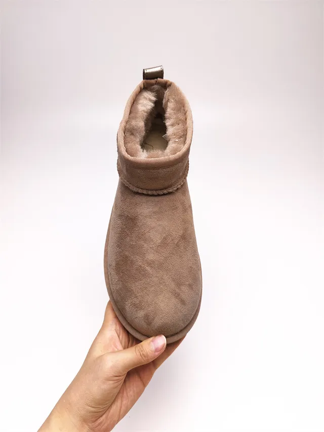 UGG 棕褐米色麂皮鞋面羊毛内里雪靴 7