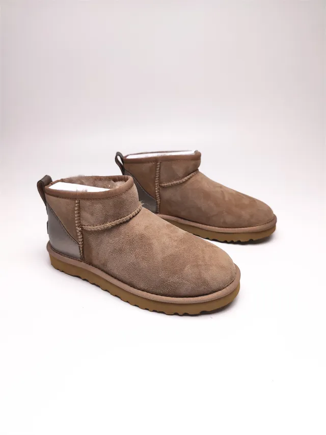 UGG 棕褐米色麂皮鞋面羊毛内里雪靴 8