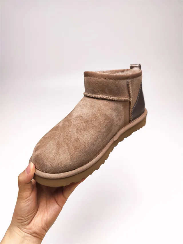 UGG 棕褐米色麂皮鞋面羊毛内里雪靴 11
