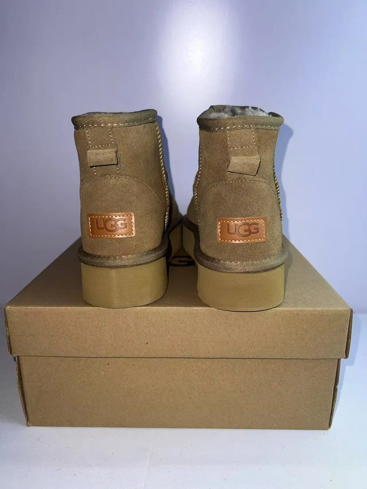 UGG Marron Daim Supérieur Semelle Plateforme Bottes de Neige 5