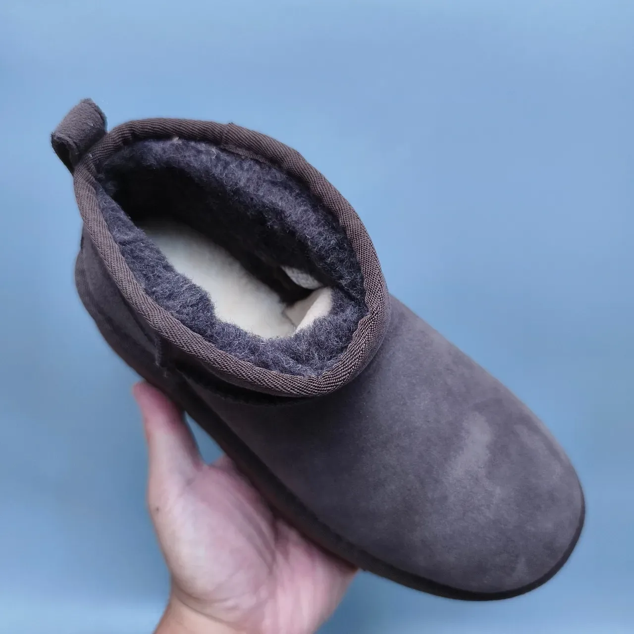 UGG Classic Mini Platform أحذية ثلجية من السويدي البني 3