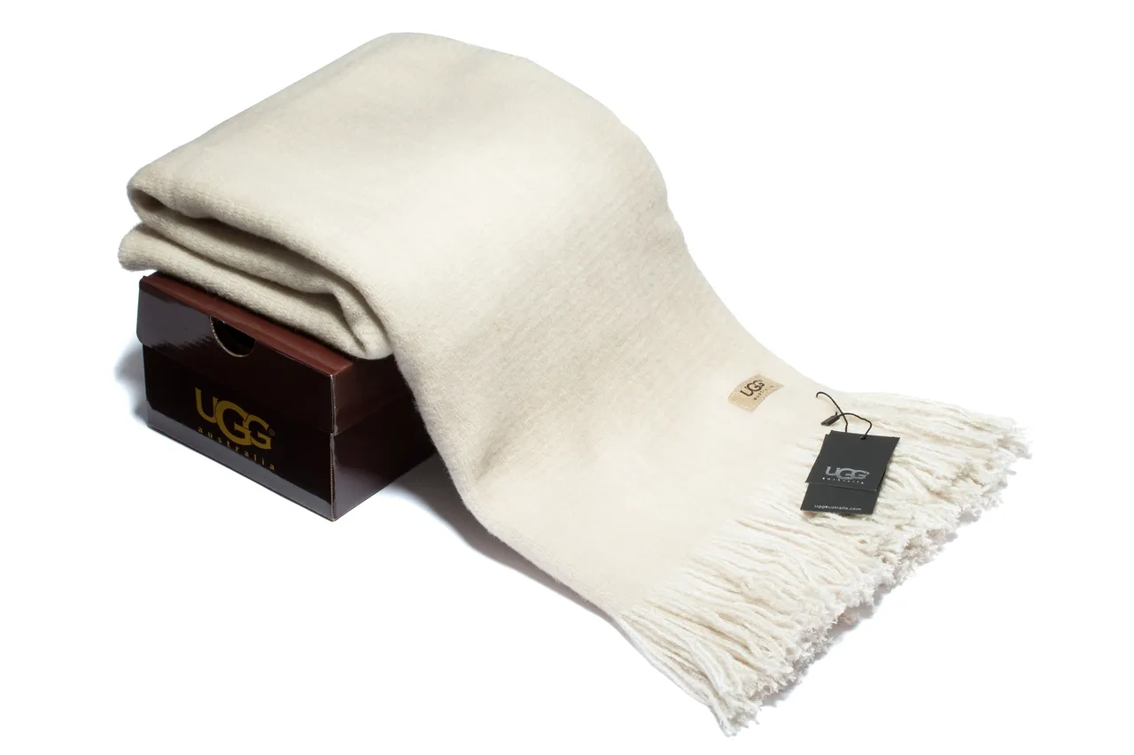 UGG Tissage simple frangé Écharpe en cachemire 4