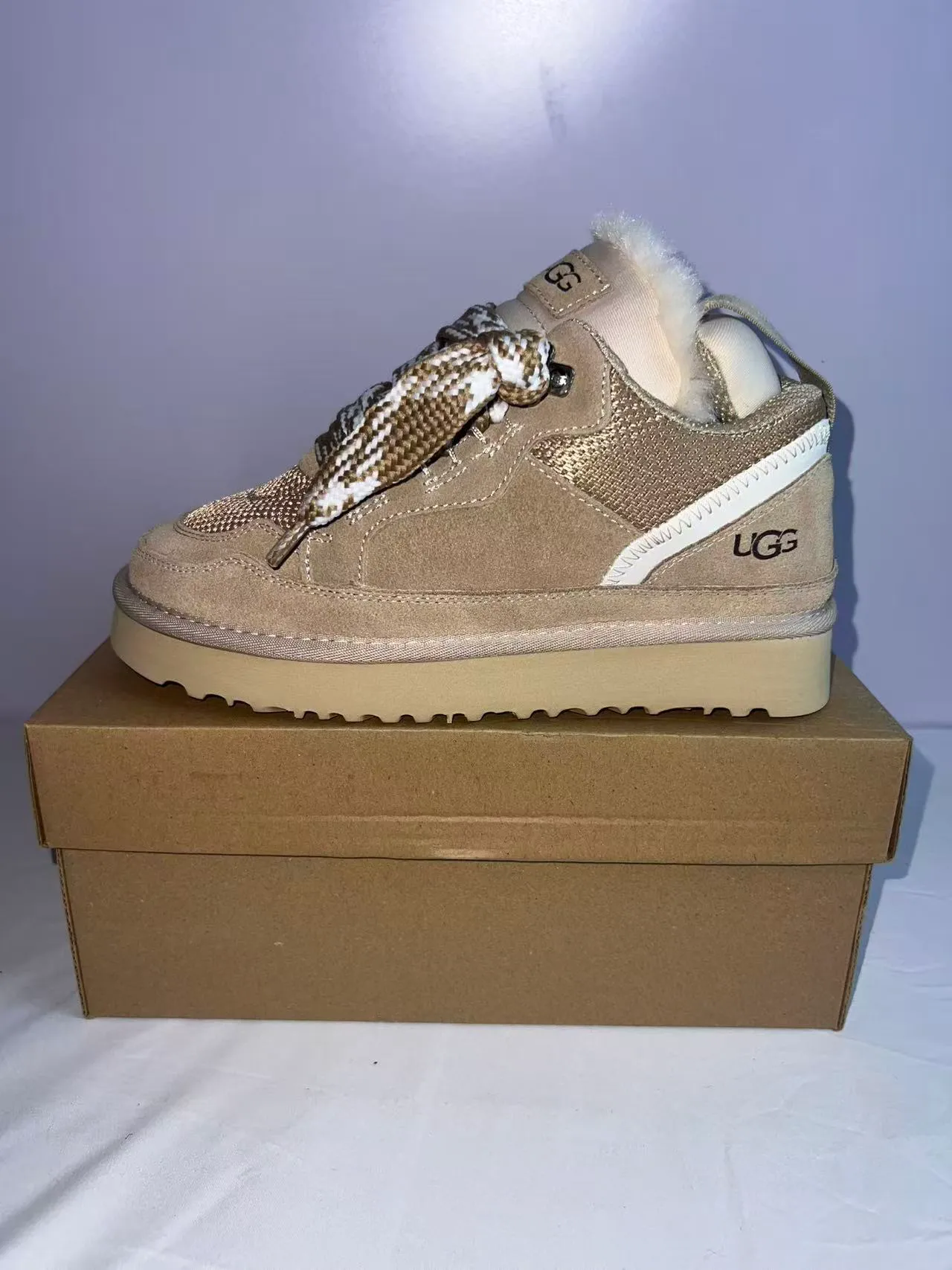 UGG Tasman Beige doublée de shearling Platform Lifestyle Sneaker 3