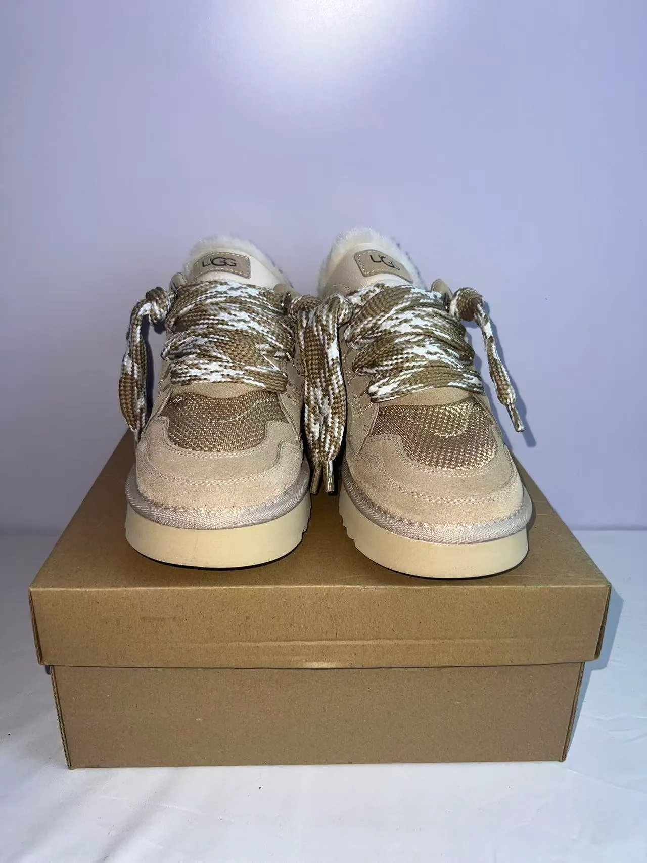 UGG Tasman Beige doublée de shearling Platform Lifestyle Sneaker 5